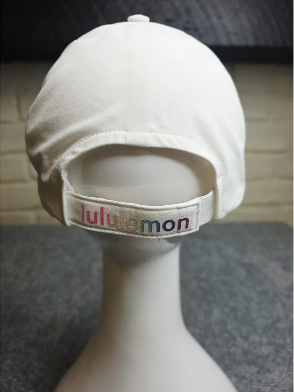 Lululemon Fast and Free Running Hat Pride White Rainbow Logo Strapback OSFM EUC